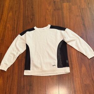 Under Armour White and Black Sweatshirt with Meshed Sides and Shoulders -pantry